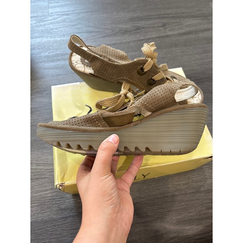 London Fly Ylva Perforated Khaki Color Sandals Size 41 - Picture 4 of 14